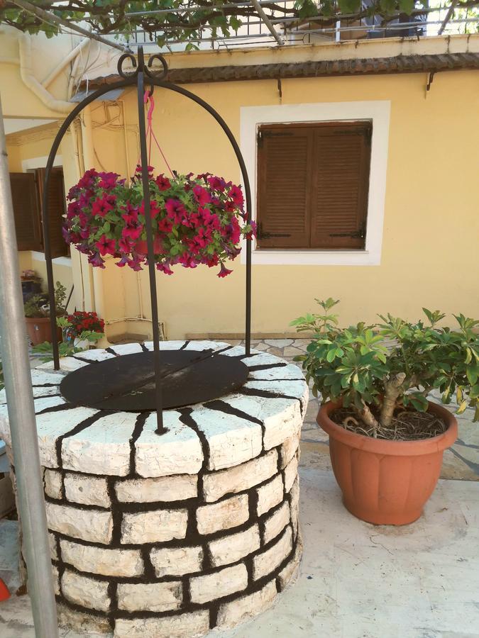 Bungalows Niki อาคาราวี ภายนอก รูปภาพ